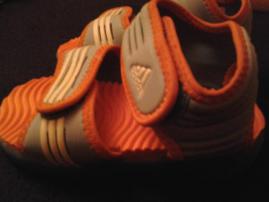 Sandálky adidas (2/2)