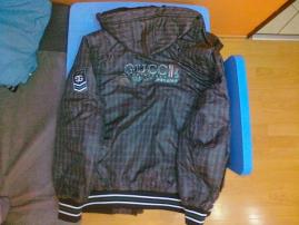 Bunda gucci (2/4)