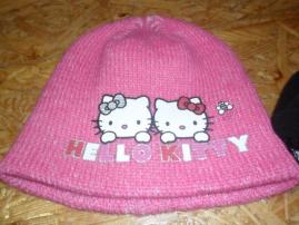 Hello kitty čiapka (1/1)