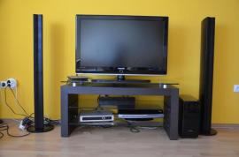Cierny stolik pod Tv (2/4)