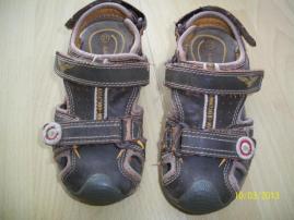 Sandalky (2/3)