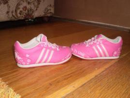 Adidas tenisky (2/4)