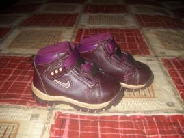 Fialové Nike aj na precho (1/4)