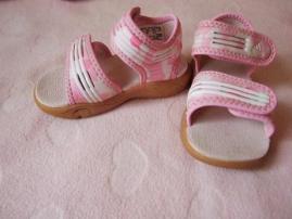 Sandalky adidas (1/1)