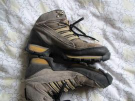 Trekové boty adidas (2/4)