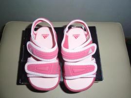 Sandalky adidas (3/4)