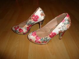 Krásne lodičky (1/3)