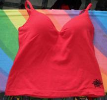 Top so vsitou podprsenkou (1/4)