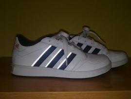 Adidas tenisky (1/1)