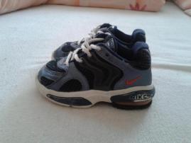 Tenisky nike (1/2)