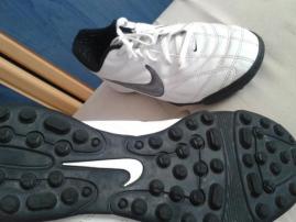 Kopačky Nike (3/3)