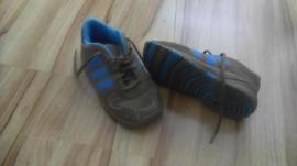 Adidas (1/3)