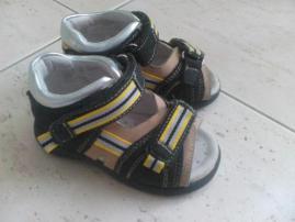 Sandalky (1/1)