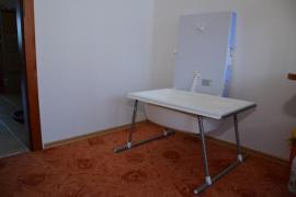 Prebalovaci pult s vanou (2/4)
