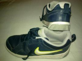 Nike tenisky č.37,5 (2/2)
