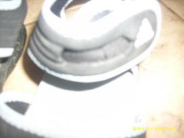 Adidas sandálky (2/3)