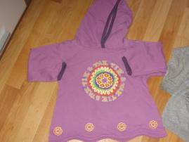 Dve mikiny (2/3)