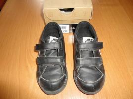 Botasky nike 26,5 (2/4)