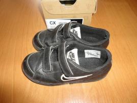 Botasky nike 26,5 (3/4)