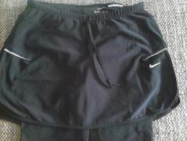 Nike leginy so suknou (2/4)