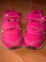 Tenisky adidas (1/4)