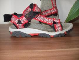 Sandále (2/2)