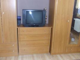 Spálňová zostava (2/3)