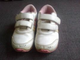 Tenisky adidas 25 (2/3)