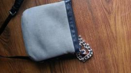 Crossbody (4/4)