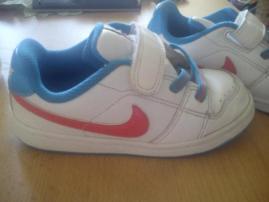 Nike tenisky (2/3)