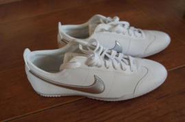 Tenisky nike (1/2)