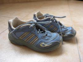 Kozene adidasky (1/4)