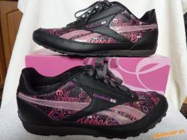Reebok girl (1/4)