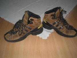 Adidasy (3/4)
