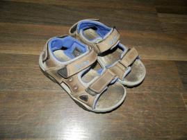 Sandale (1/4)