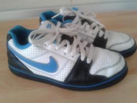Kožené Nike v. 33,5 (1/2)