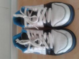 Kožené Nike v. 33,5 (2/2)