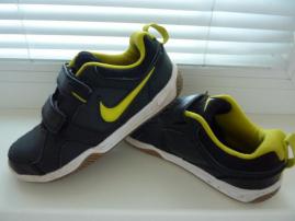 Tenisky nike (1/3)