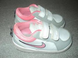 Tenisky Nike 26 (1/2)