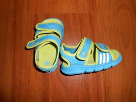 Sandalky adidas (1/3)