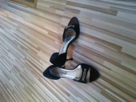 Spolocenske saty (3/3)