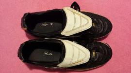 Kopačky Umbro č.38 (2/4)
