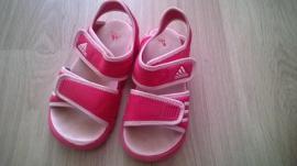 Sandále adidas (1/1)