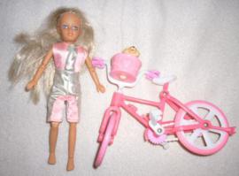 Bábika s bicyklom (1/2)