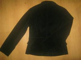 Čierny kabátik (3/3)