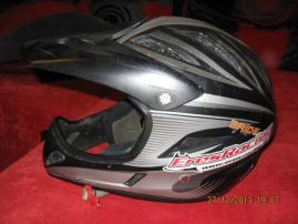 Cyklo prilba downhill (1/4)