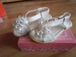 Sandale (1/1)