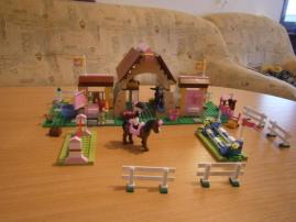 Lego friends 3189-stajne (2/4)