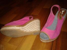 Sandalky na platf.37 (3/3)