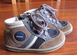 Topanocky geox (1/4)
